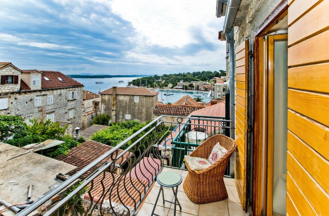 Sunce * Hvar Town